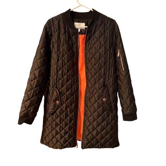 BCBGeneration Black Quilted Jacket with Vibrant Orange Lining Size large - Picture 2 of 9